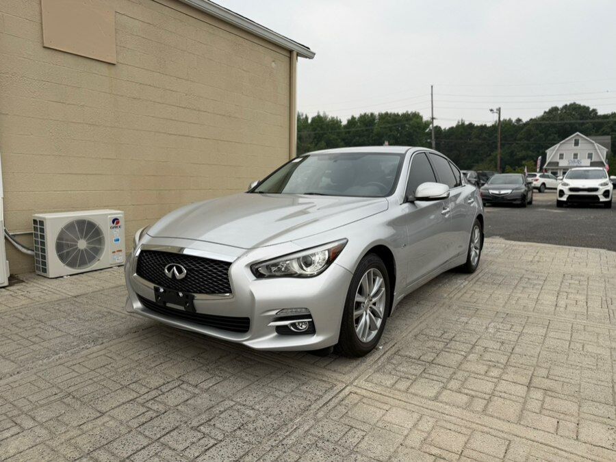 2017 INFINITI Q50