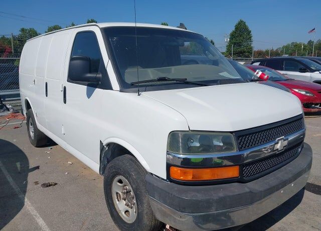 2020 CHEVROLET Express