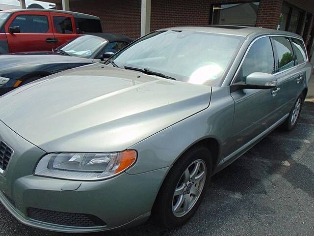 2008 VOLVO V70