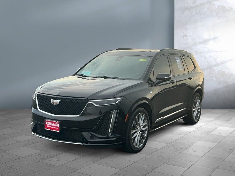 2021 CADILLAC XT6