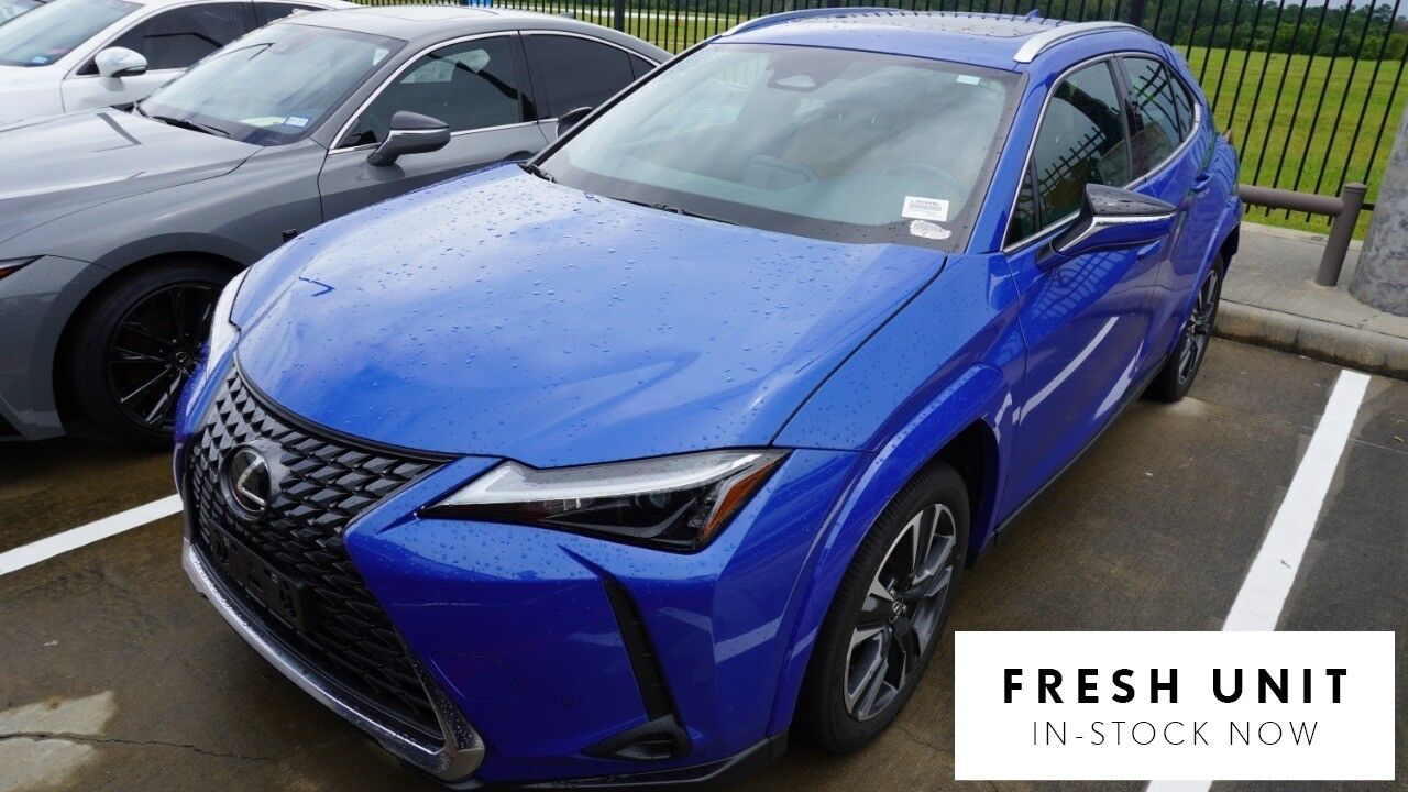 2025 LEXUS UX