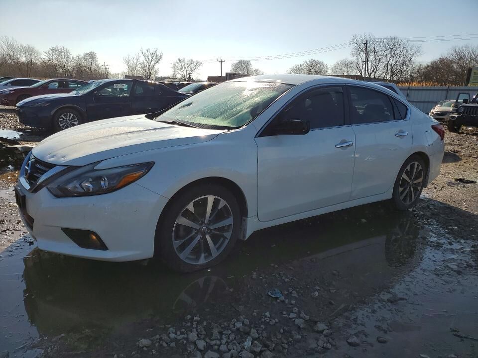 2017 NISSAN Altima