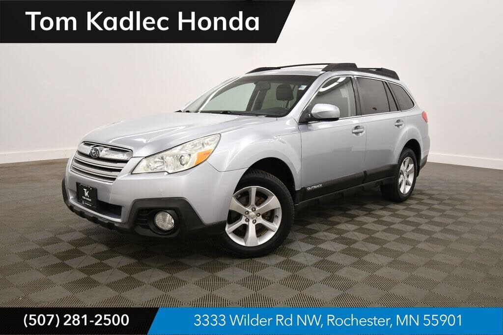 2013 SUBARU Outback