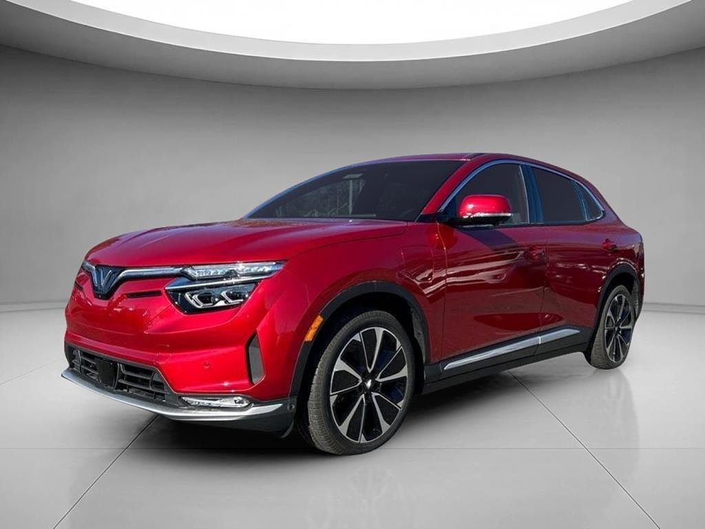 2024 VINFAST VF 8