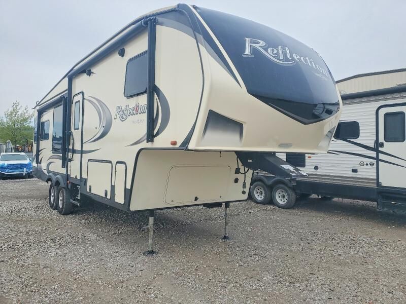 2018 GRAND DESIGN RECREATIONAL Reflection