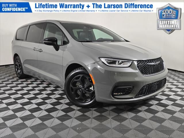 2023 CHRYSLER Pacifica