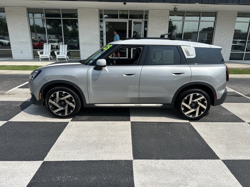 2025 MINI Countryman