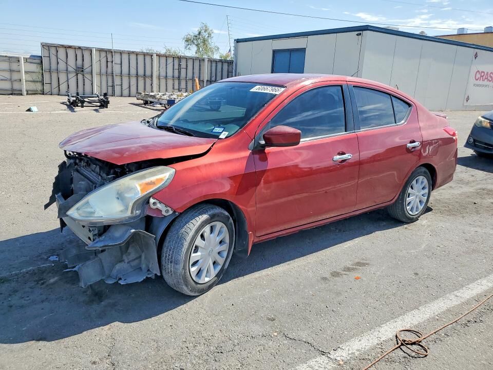 2016 NISSAN Versa