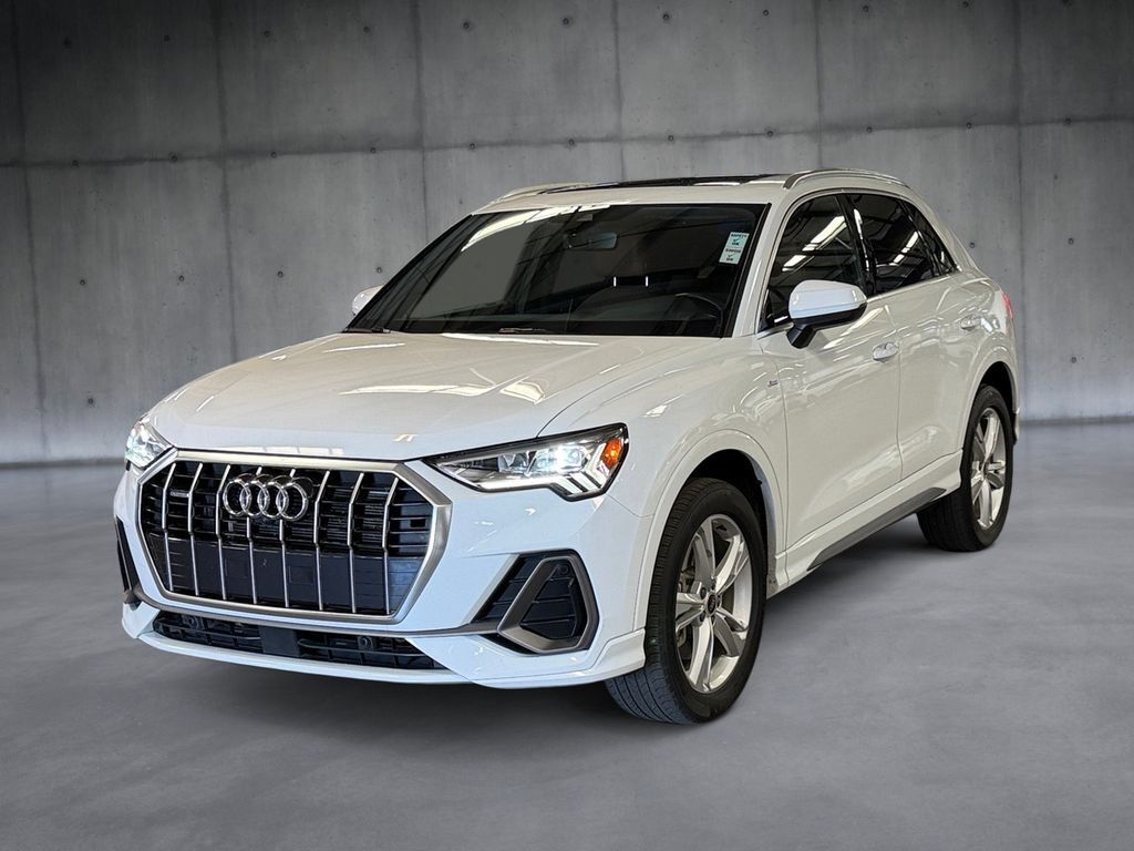 2024 AUDI Q3