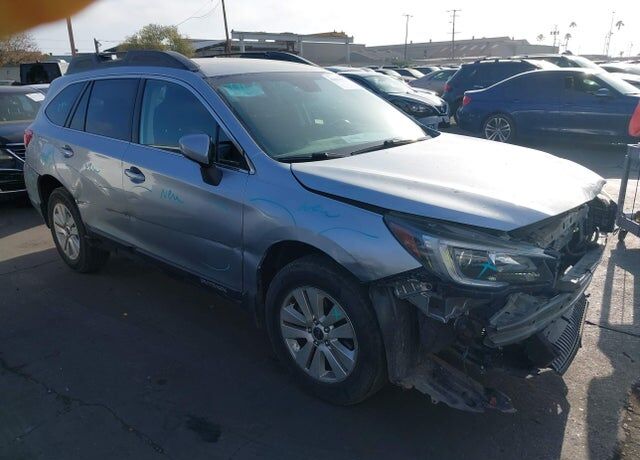 2018 SUBARU Outback
