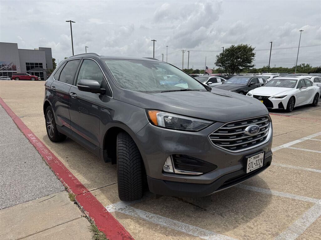 2022 FORD Edge