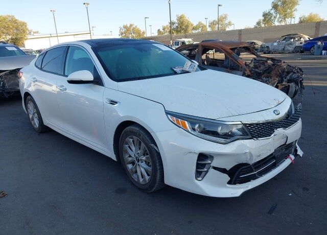 2017 KIA Optima