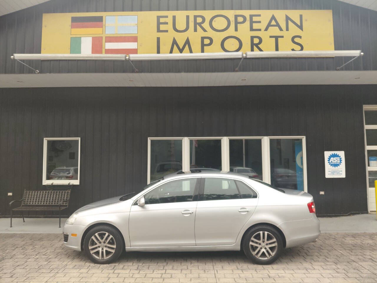 2005 VOLKSWAGEN Jetta