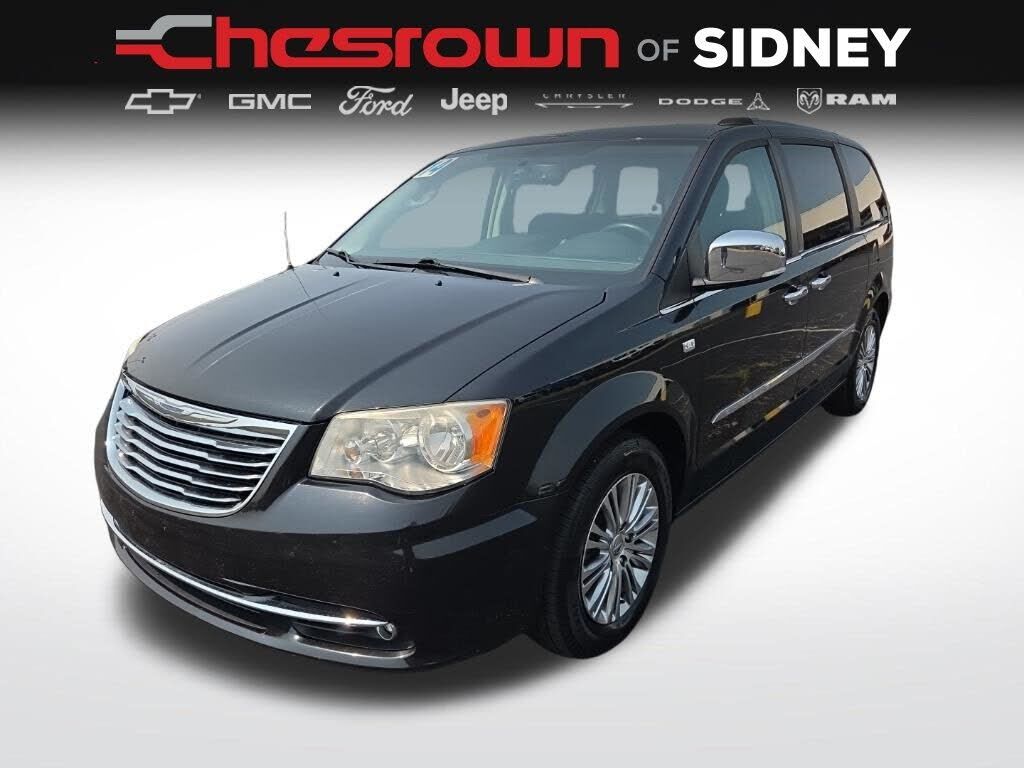 2014 CHRYSLER Town and Country
