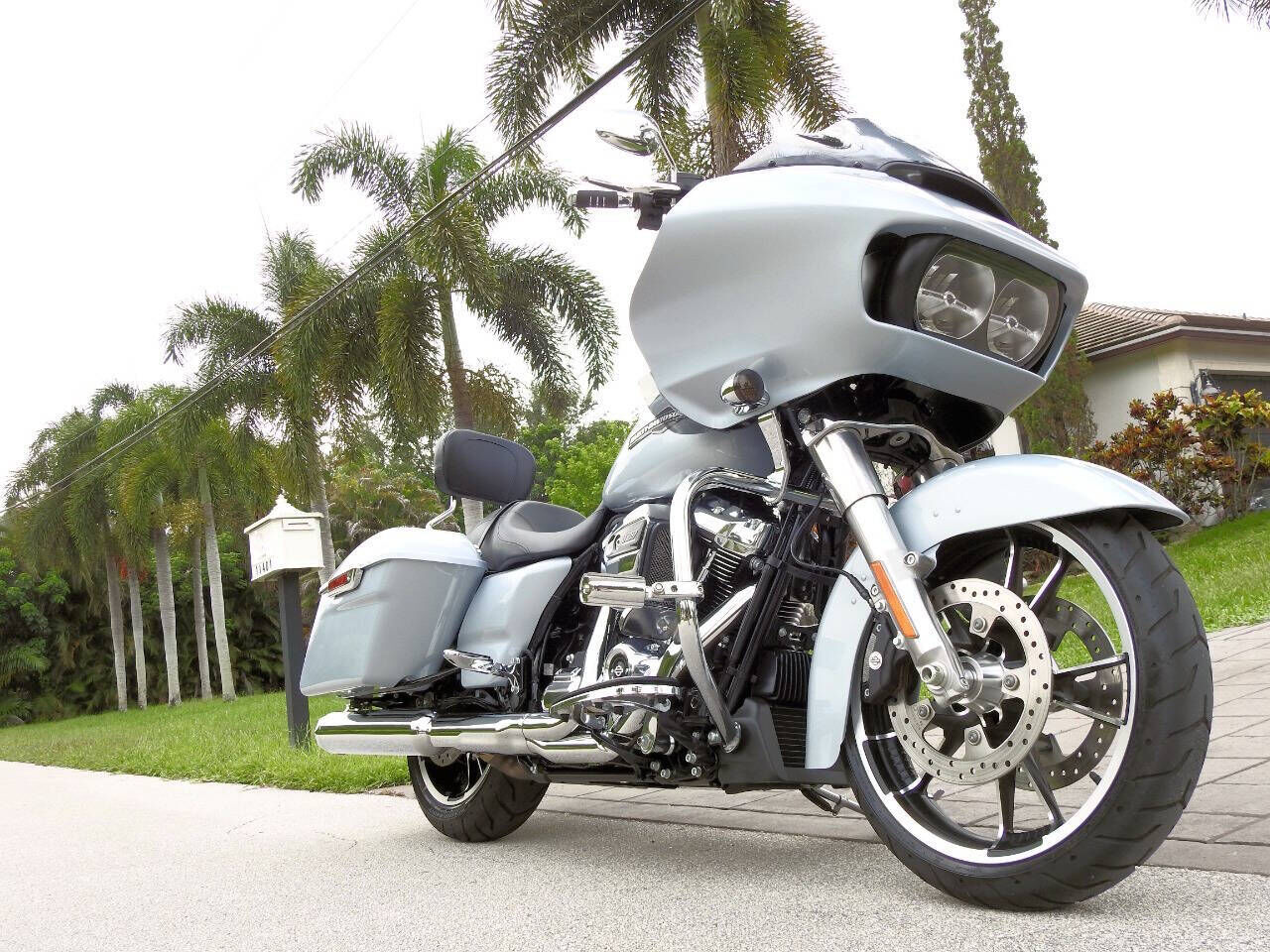 2023 HARLEY DAVIDSON FLTRX / Road Glide