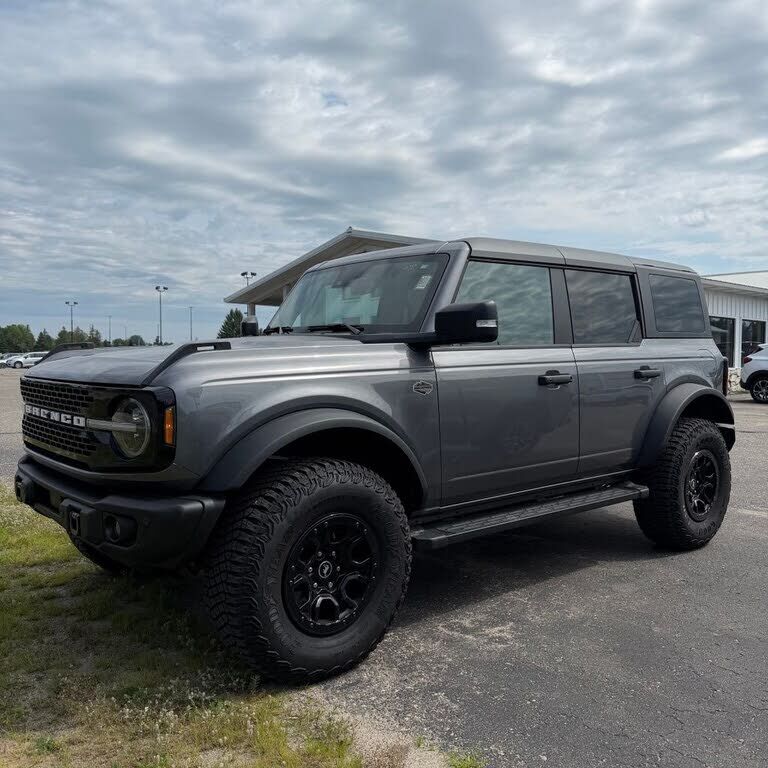 2023 FORD Bronco