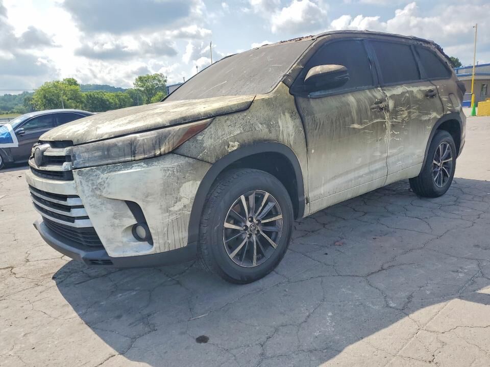 2017 TOYOTA Highlander