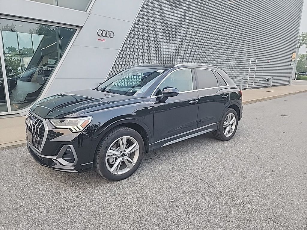 2023 AUDI Q3