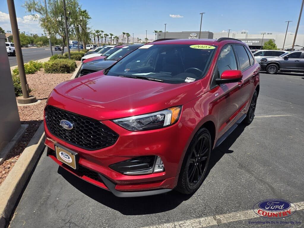 2023 FORD Edge