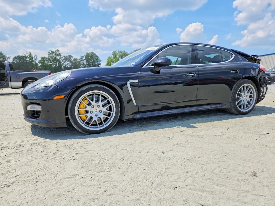 2010 PORSCHE Panamera