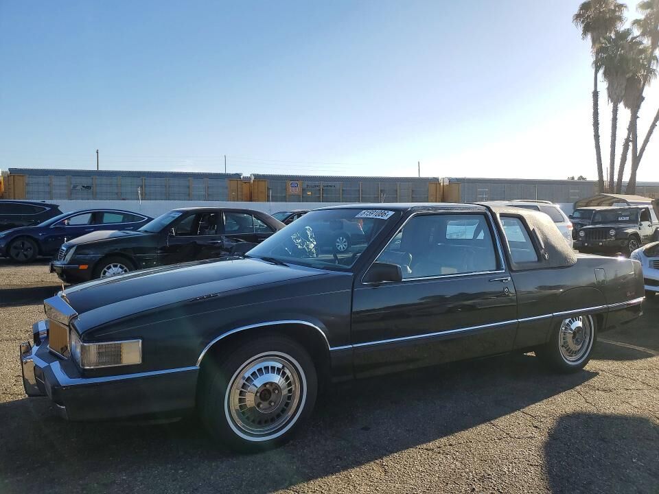 1990 CADILLAC Fleetwood