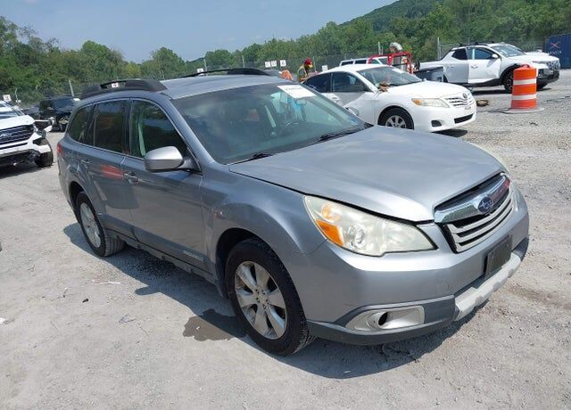 2010 SUBARU Outback