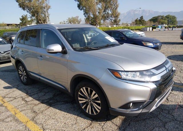 2019 MITSUBISHI Outlander