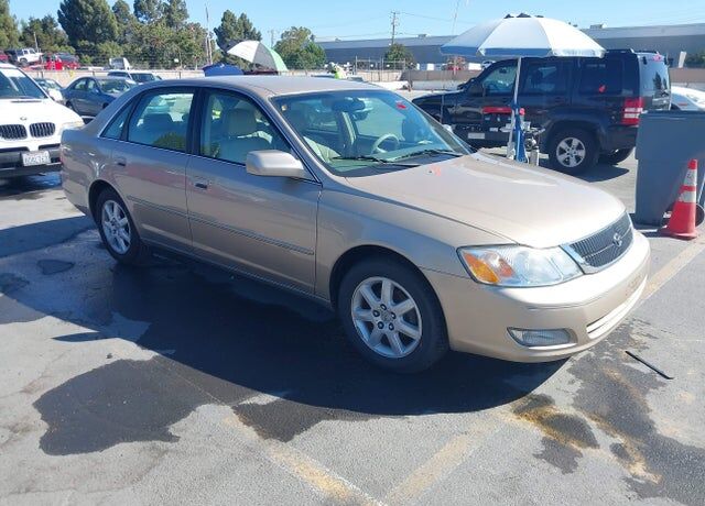2001 TOYOTA Avalon