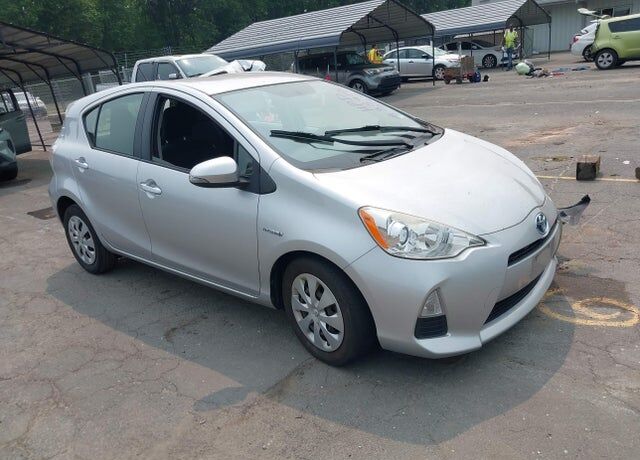 2014 TOYOTA Prius