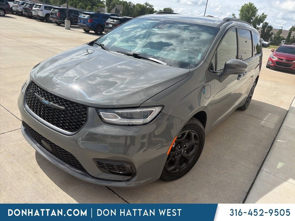 2021 CHRYSLER Pacifica