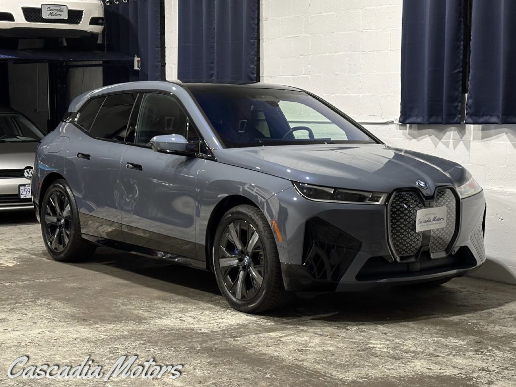 2022 BMW ix