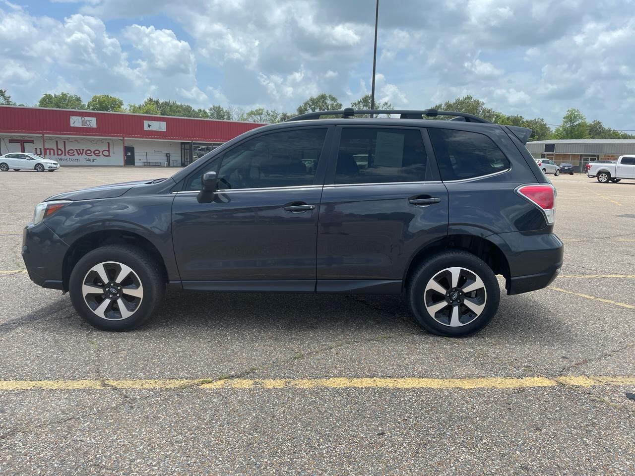 2017 SUBARU Forester
