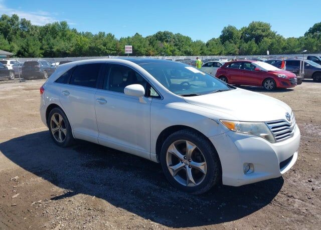 2010 TOYOTA Venza