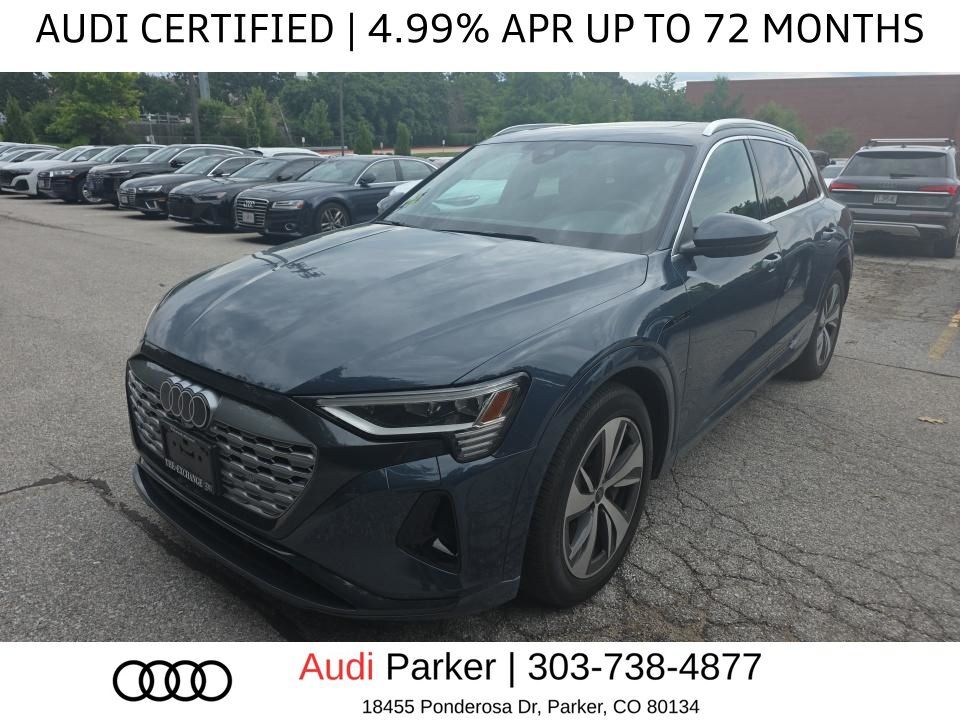 2024 AUDI Q8