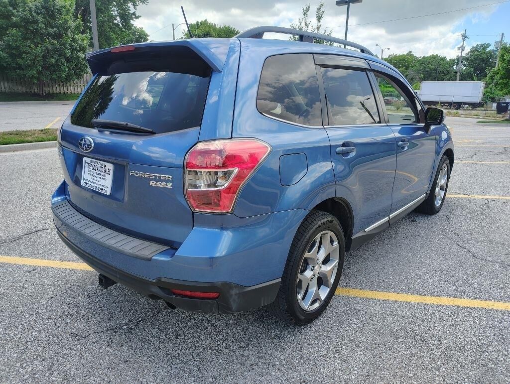 2015 SUBARU Forester