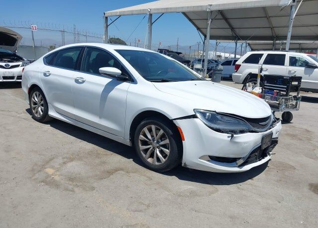 2016 CHRYSLER 200