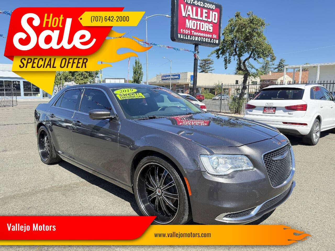 2019 CHRYSLER 300