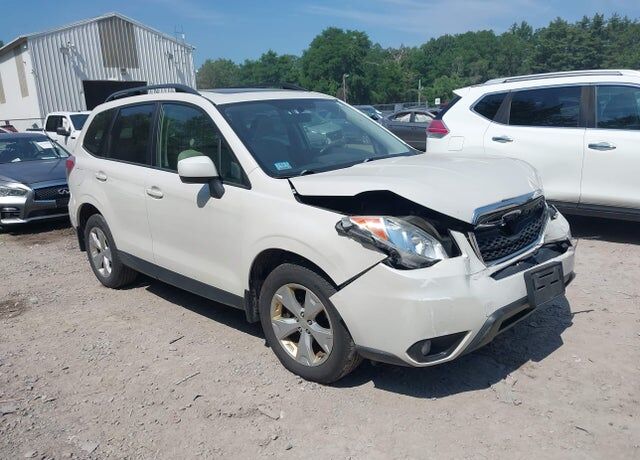 2015 SUBARU Forester