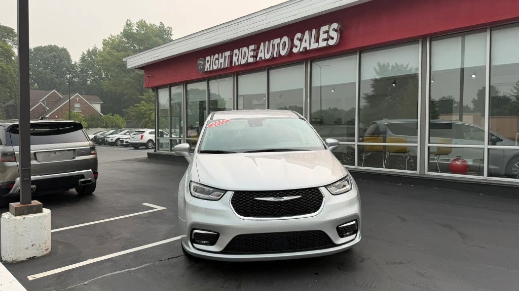 2022 CHRYSLER Pacifica