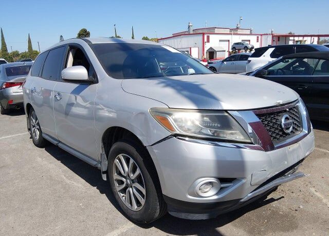 2014 NISSAN Pathfinder