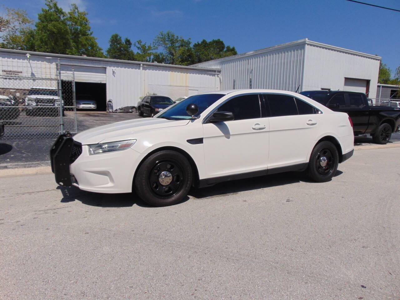 2013 FORD Taurus