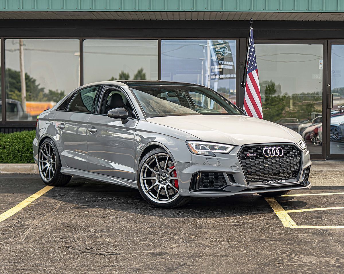 2019 AUDI RS3