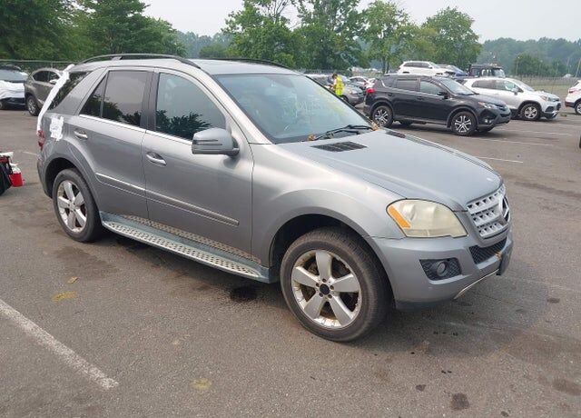 2011 MERCEDES-BENZ M-Class