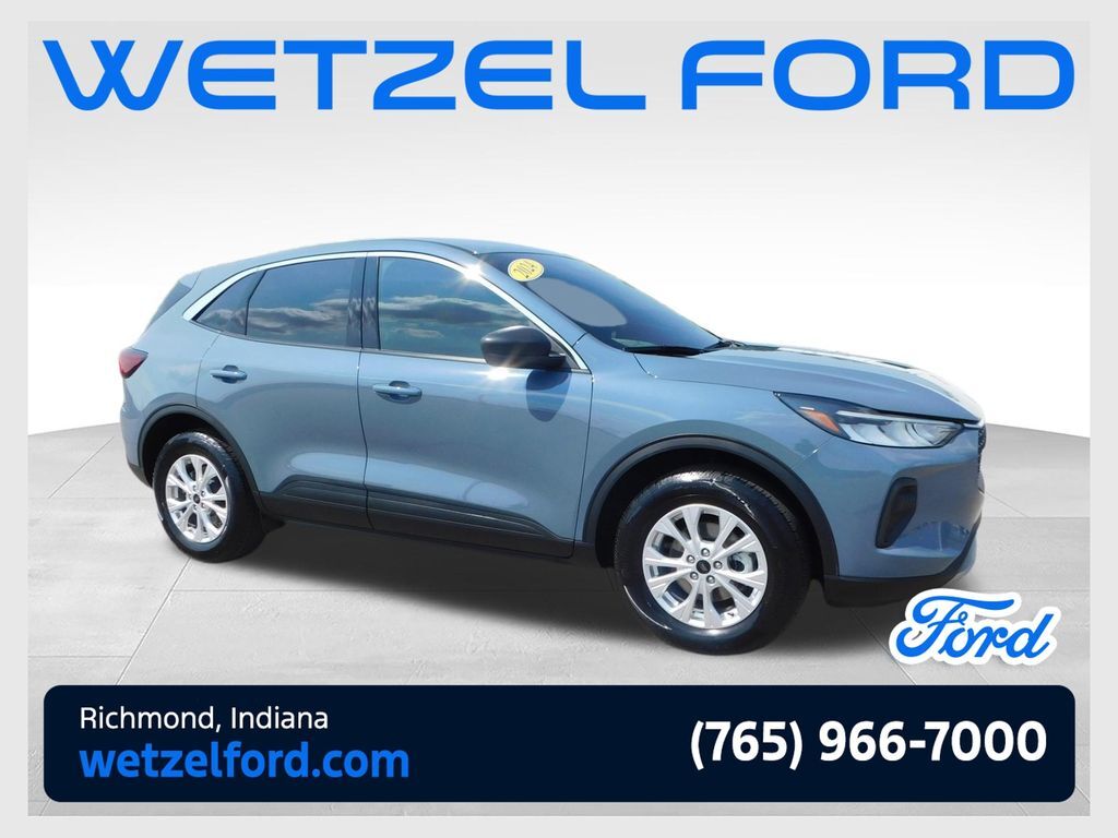 2024 FORD Escape