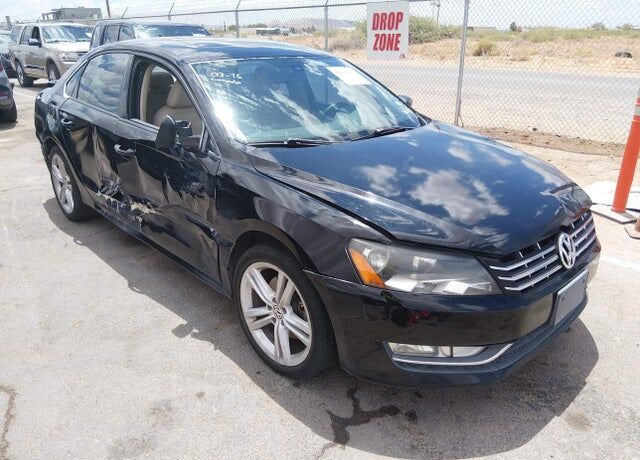 2015 VOLKSWAGEN Passat