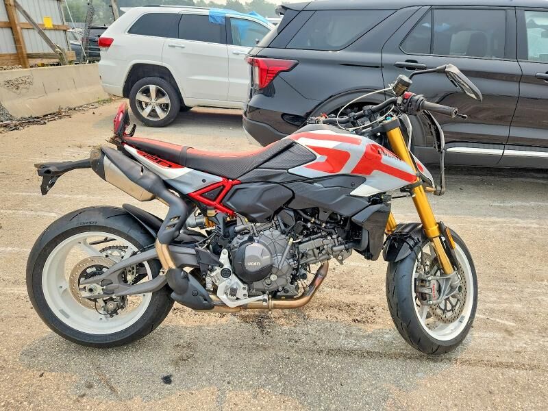 2026 DUCATI Hypermotard