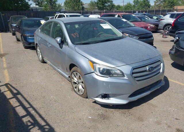 2017 SUBARU Legacy