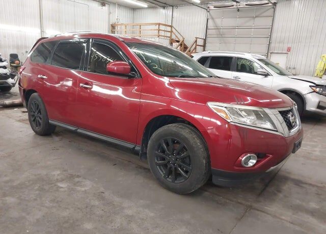 2016 NISSAN Pathfinder