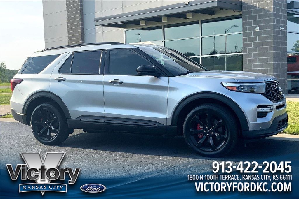 2024 FORD Explorer
