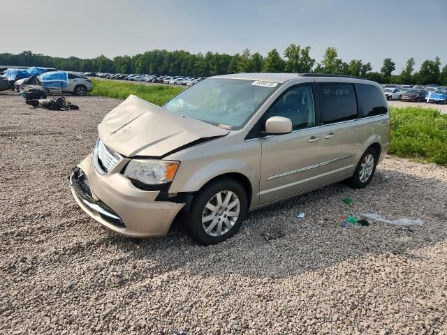 2013 CHRYSLER Town and Country